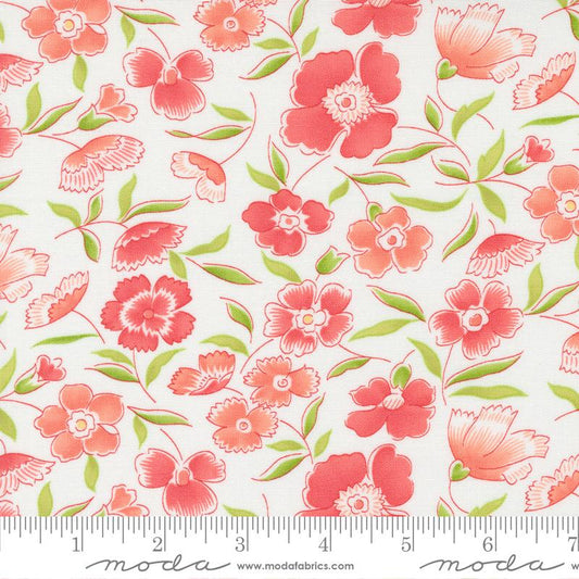 Linen Cupboard Chantilly Strawb 20480 11 Moda #1