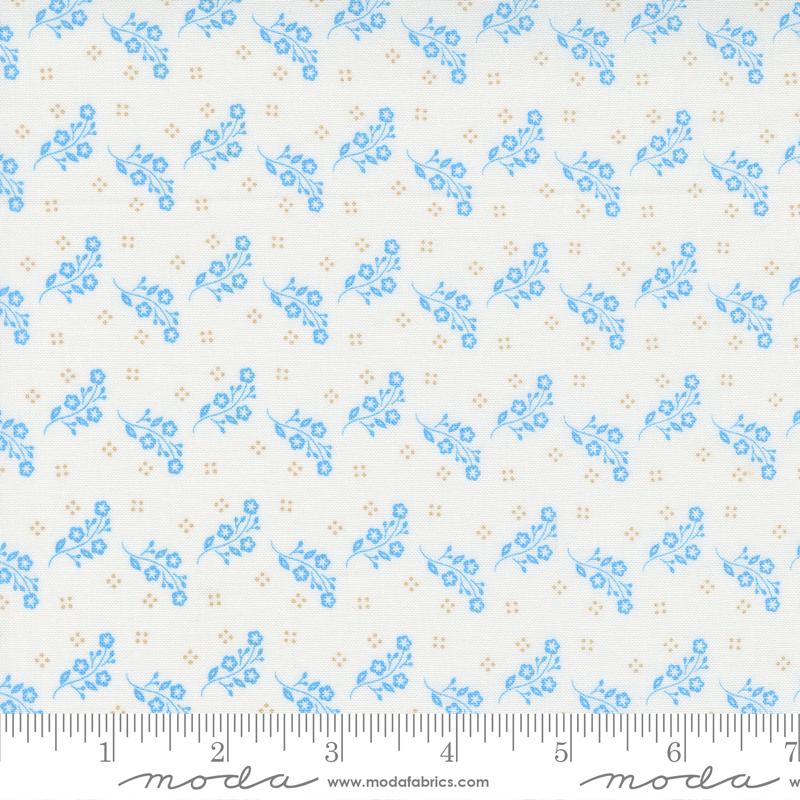 Linen Cupboard Chantilly Cornfl 20484 21 Moda #1