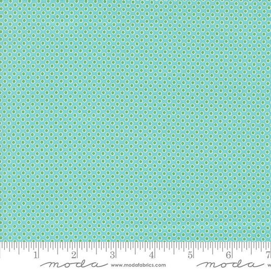 Kitty Christmas Icicle 31204 16 Moda #1